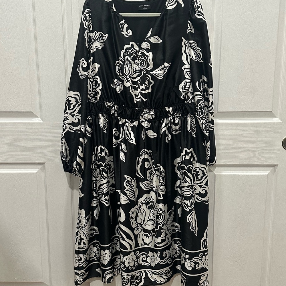 Lane Bryant Black and White Floral Long Sleeve Dress